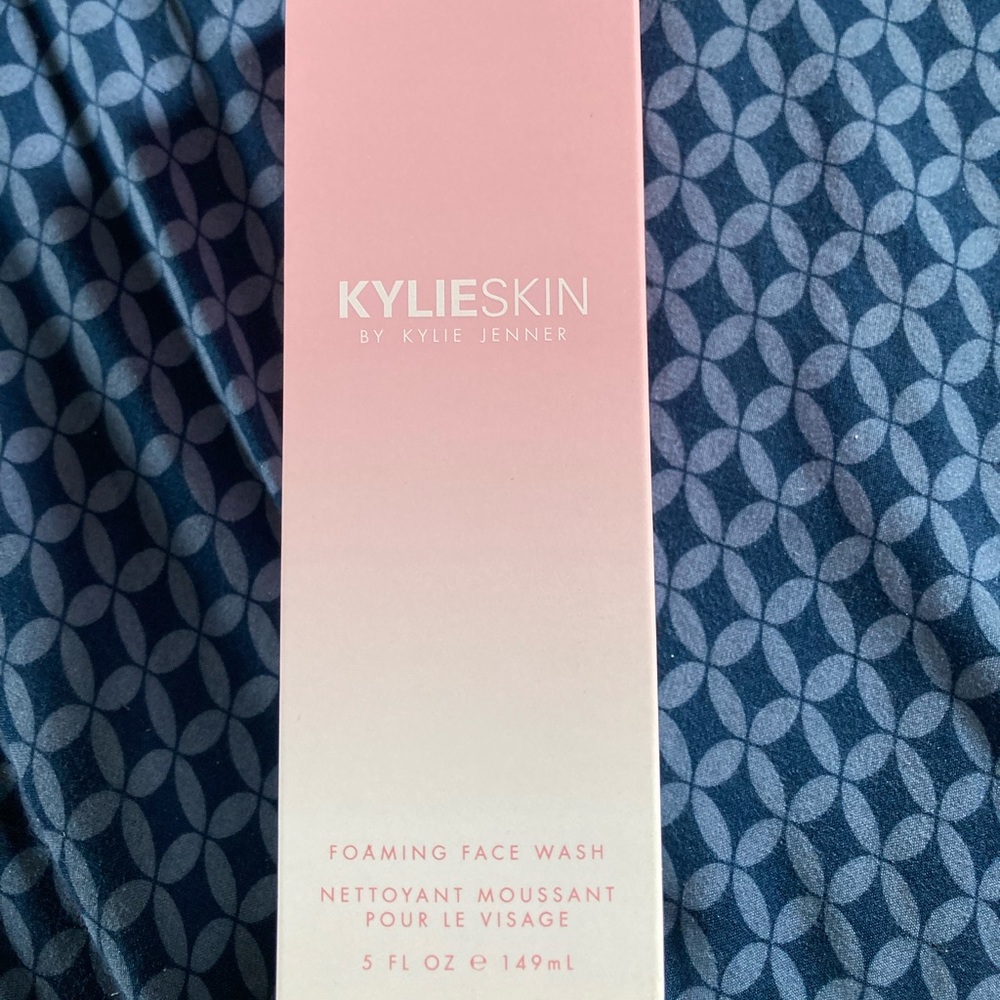 Kylie Skin Foaming Face Wash 5fl oz